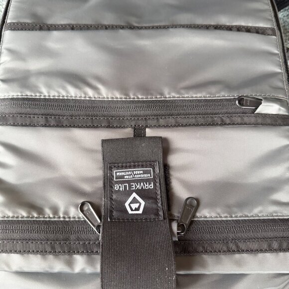 Wandrd Prvke Lite Backpack, wasatch green, used once, like new - Picture 6 of 8